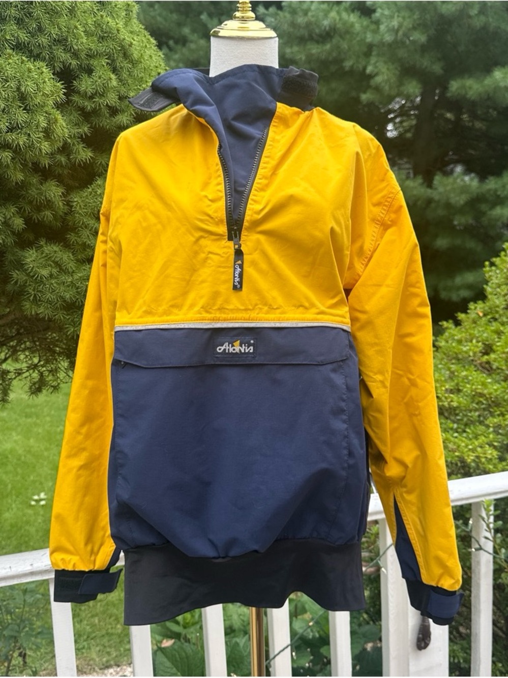 Atlantis sailing Yellow & Navy Performance Pullover Jacket Team Chicago